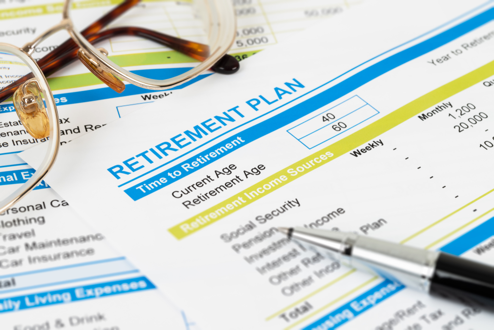 Comparing 401(k) rollover options with a financial advisor - McLane Advisors, Montgomery & Tomball, TX
